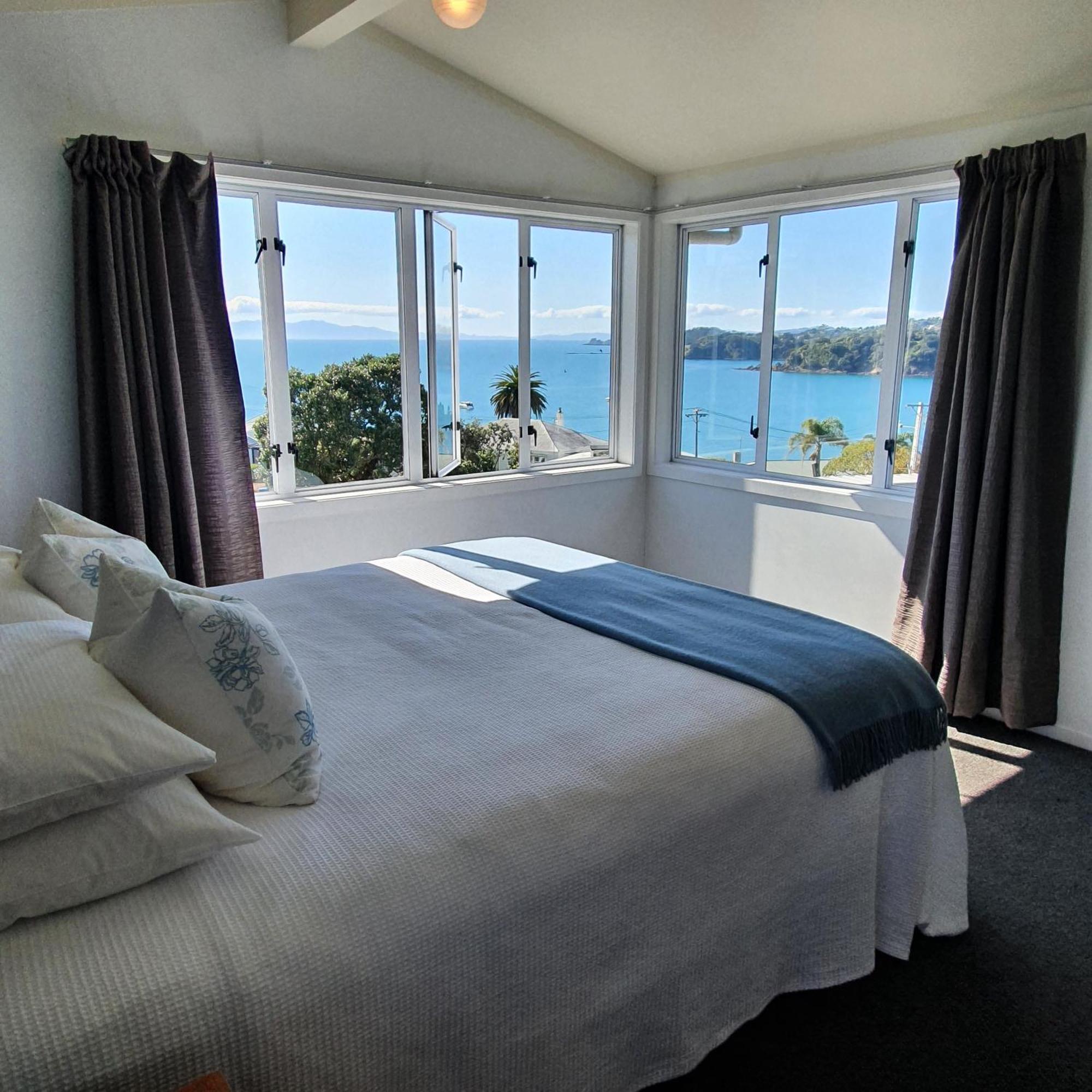 Bay View Apartment *